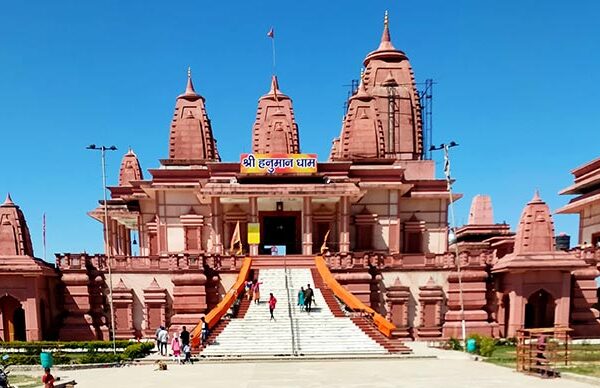 Shri Hanuman Dham temple Choi