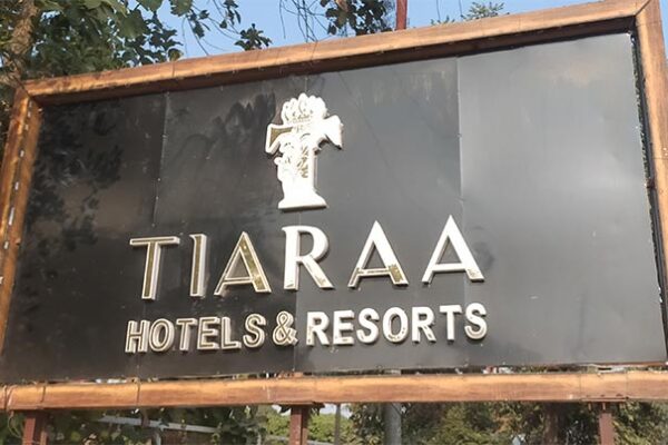 Tiaraa hotels & resorts jim Corbett
